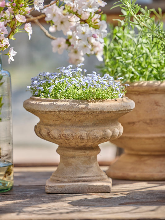 ODA ANTIQUE KER 27X22 CM.